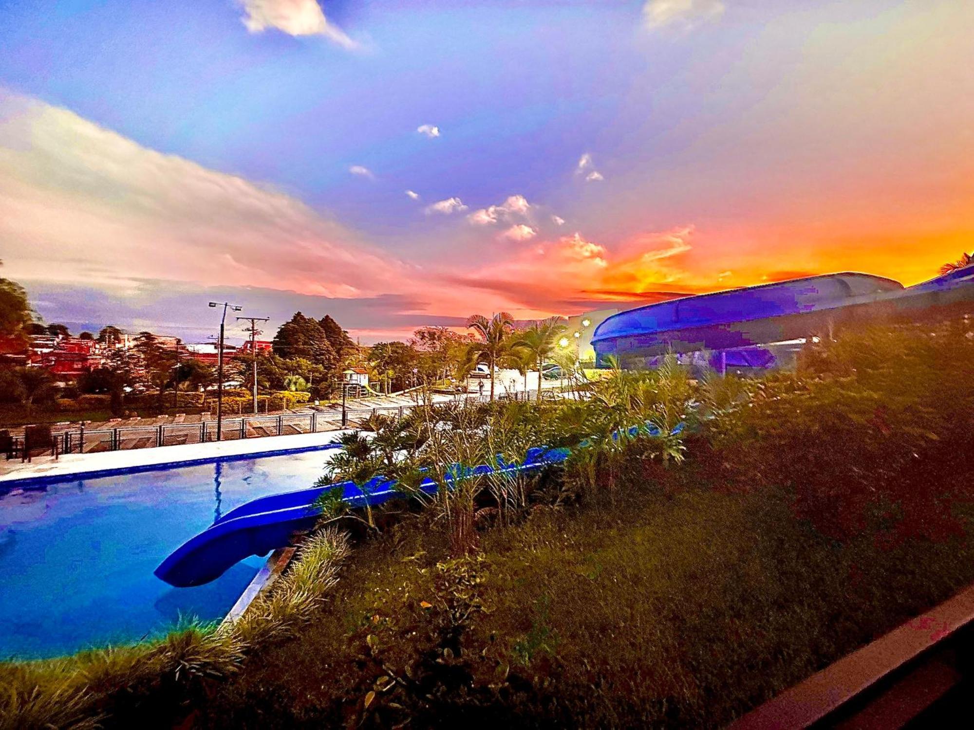 Apartamento Privado Vacacional A 5M Del Aeropuerto, 20 Minutos Del Parque Del Cafe Y Centro De Armenia Con 4 Piscinas, 3 Jacuzzi, Sauna By Molca Xperiences 3H Exterior foto